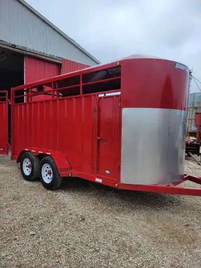 Horse or livestock trailer for rent on a daily basis. $120 per day. Pick up location nere Conn Ontar...