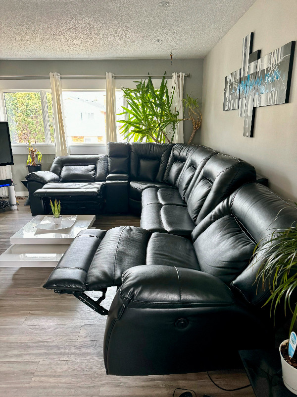 Leo 6-Piece Black Reclining Sectional (Delivery Available) in Couches & Futons in Edmonton - Image 3