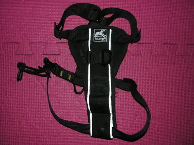 Half price | Pet Walking Harness | M size | Black | No Pull Harness Front Clip Feature for Training...