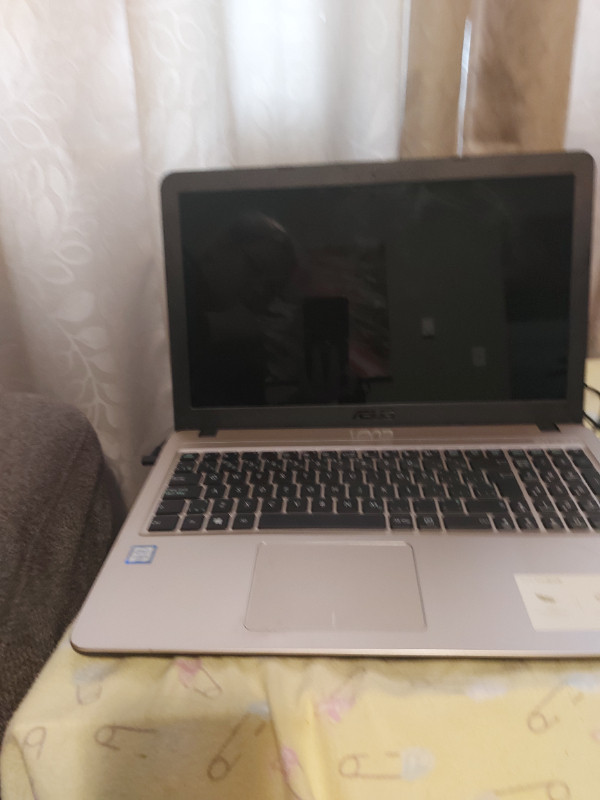 Used Asus VivoBook in Laptops in City of Halifax - Image 2
