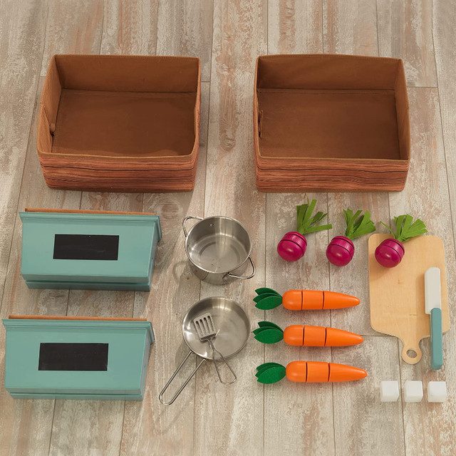 KidKraft Wooden Farm to Table Play Kitchen with EZ Kraft Assembl in Toys & Games in City of Toronto - Image 4