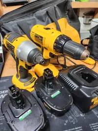 DeWalt Drill and Driver - 2 batteries and charger 