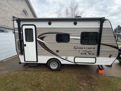 Well-maintained and ready for your next adventure! This 2019 KZ Sportsmen 160RBT has been carefully...