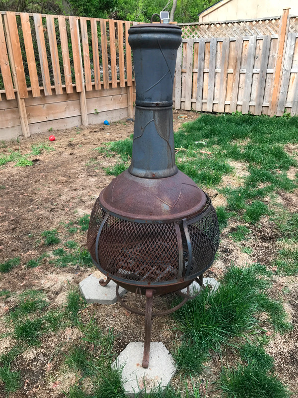 Fire pit with chimney BBQs & Outdoor Cooking Trenton Kijiji