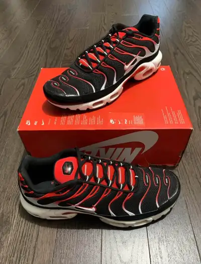 9/10 condition size 11 mens.