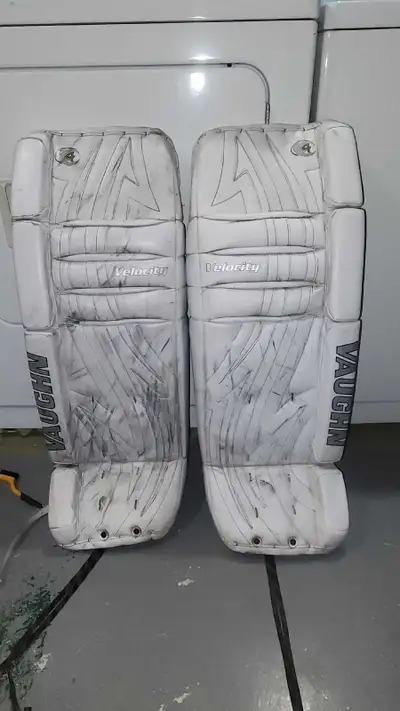 Vaughn Velocity Goalie Pads, View more