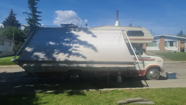 1984 Ford E350 Empress 23Foot Motor home in RVs & Motorhomes in Cranbrook - Image 11