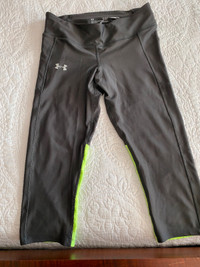 UnderArmour Yoga Pants - size Large - Compression HeatGear
