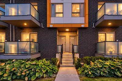Beautiful large two story townhome for rent at city center close to all amenities.