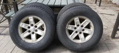 Good Used Winter Tires and Rims SUV/Light Truck 265/70/r17 Bolt Pattern (PCD): 6x139.7 (6x5.5) New i...