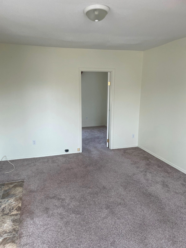 Downtown 1 bedroom apartment for rent Long Term Rentals Moose Jaw Kijiji