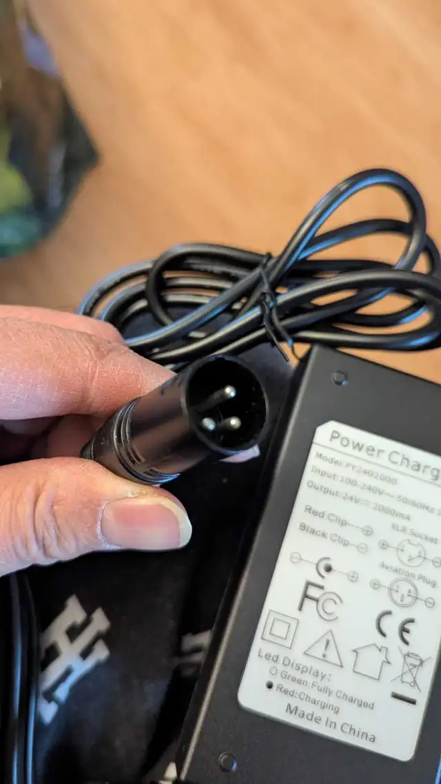 24V 2A 3-Pin XLR Electric Scooter Battery Charger for Go-Go in eBike in Oshawa / Durham Region - Image 4