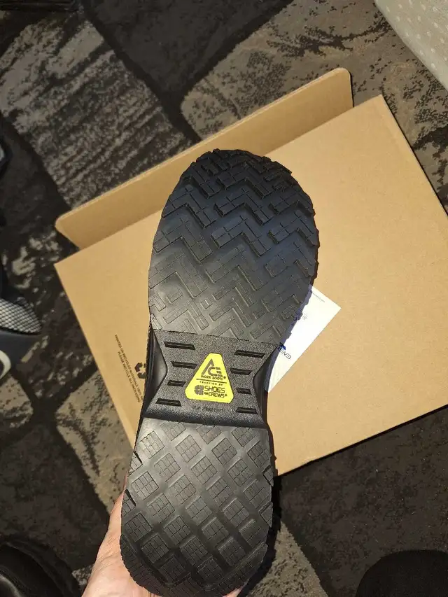 Safety shoes. Unused, size 12 in Men's Shoes in Kitchener / Waterloo - Image 4