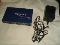 Netgear FS105- with adapter