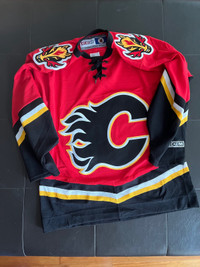 New Calgary Flames Jersey CCM Size S