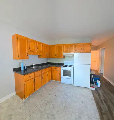 One Bedroom Apartment for rent in Sherwood in a central location. Walking distance to everything you...