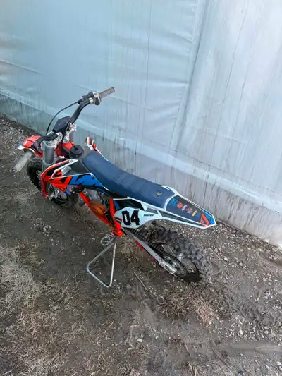 Hardly used 2022 factory edition sx50 bike Great condition