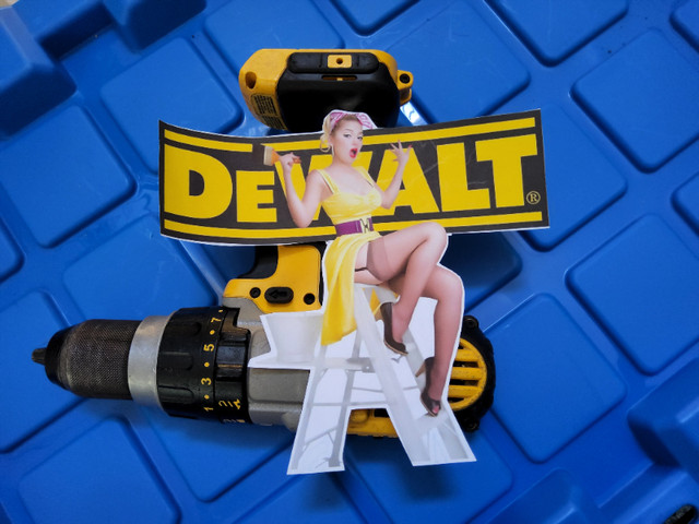 Dewalt 20v hammer drill dcd 985 usa in Power Tools in Hamilton - Image 2