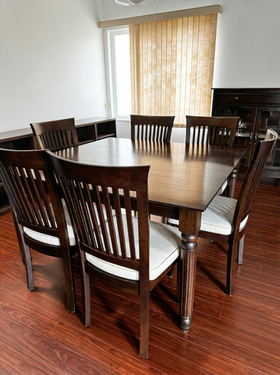 Ensemble de salle à manger et buffet Dining Set & Buffet Cabinet, View more