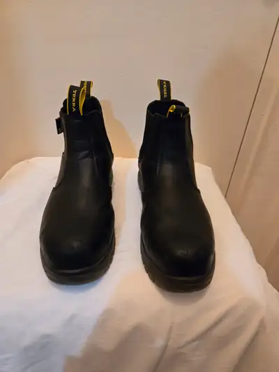 Women's 6" Leather Pull-on Safety Boots, View more