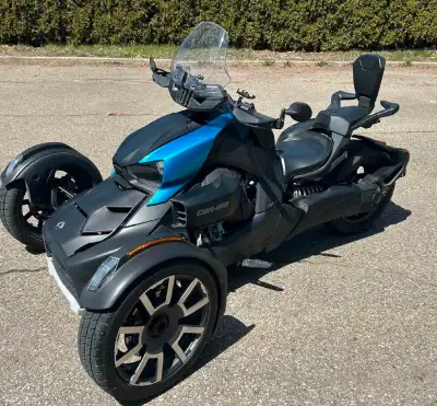 Ryker 900 2019 16 148 km En excellente condition.