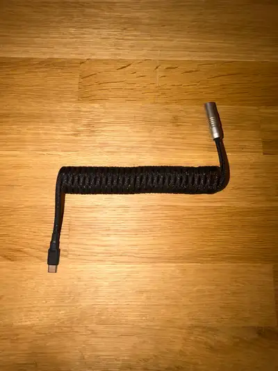 Braided keyboard cable. Very high speed - premium cable New condition, comes with extender. Pickup i...
