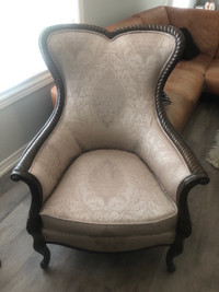 Luxury Antique Couch Chair