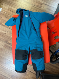 MEC Toaster snow suit size 3