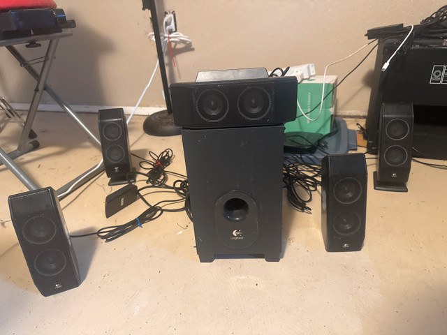 Logitech x-540 5.1 Surround Speakers in Stereo Systems & Home Theatre in Leamington