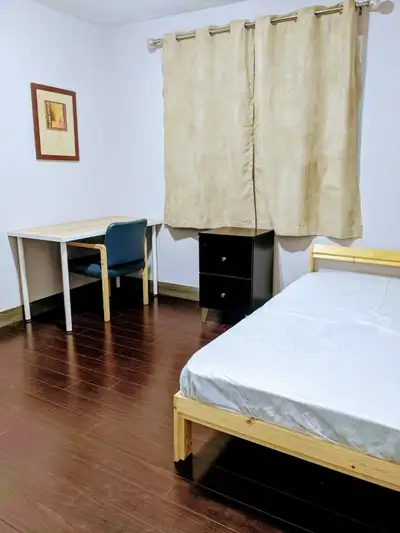 From 1 Sept 2025 near Waterloo Universities: 5 FURNISHED rooms