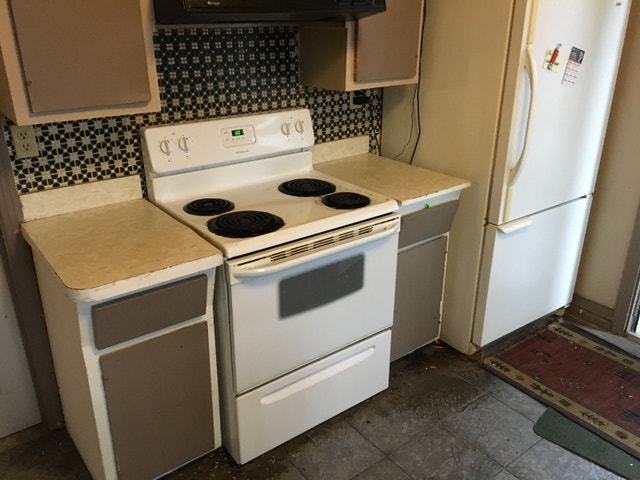 Big Furnished room, looking for male roommate (Monk metro) — photo 3