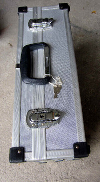 Aluminum  Utility Case Lockable