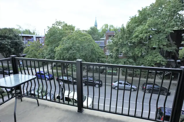 Dispo et Octobre Gratuit ! Super 3 1/2 rénové. 5 electro INCLUS in Long Term Rentals in City of Montréal - Image 8