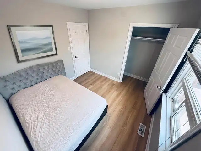 private room for rent- september