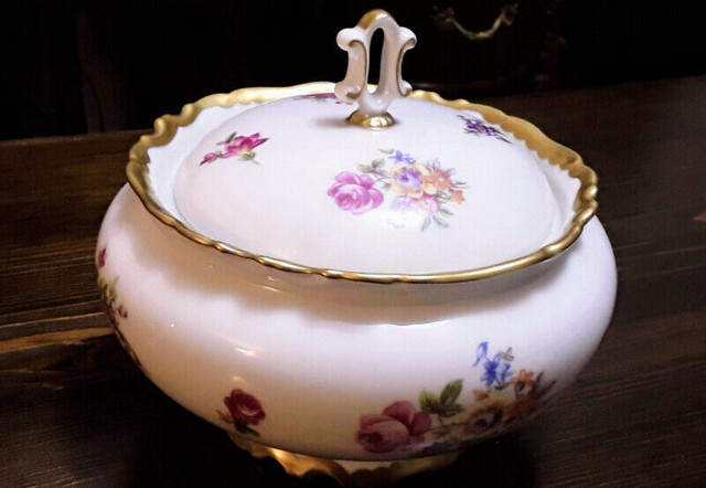 FINE PORCELAIN CANDY BOWL - FLORAL, GOLD - REICHENBACH  GERMANY in Arts & Collectibles in City of Toronto