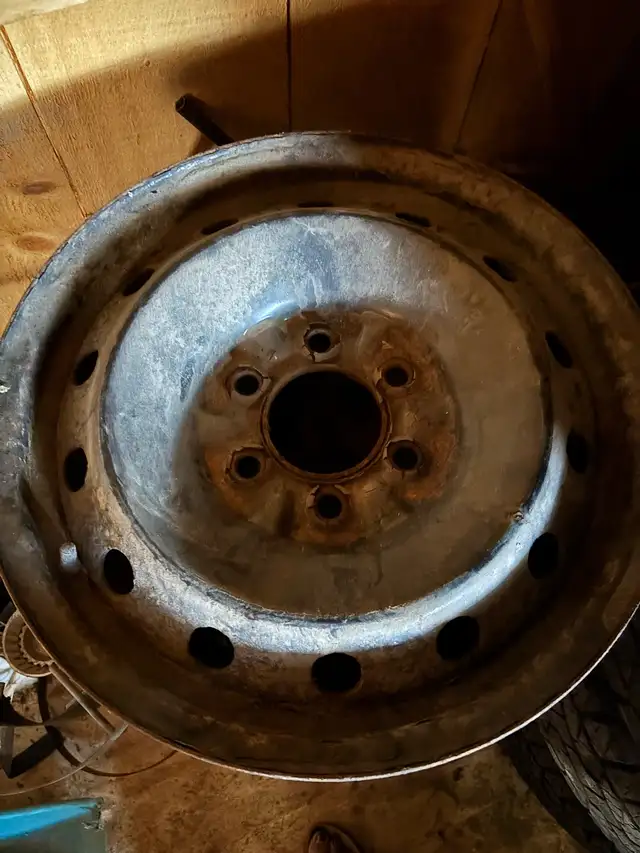 17 inch steel rim in Tires & Rims in Owen Sound - Image 2