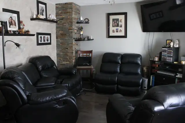 3½ meublé, tout inclus, bail mensuel, libre