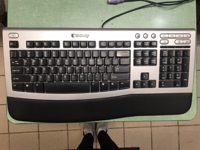 Gateway keyboard KB-0532 PS/2 wired keyboard, View more