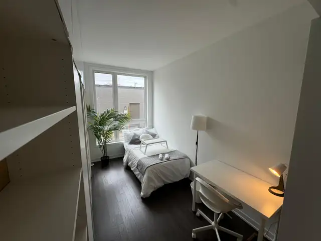 Private Room - Near Yorkdale Station in Room Rentals & Roommates in City of Toronto - Image 3