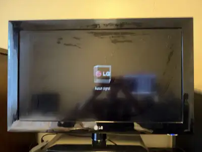 TV LG 32LD450 32 po 1080p LCD - sans télécommande, View more