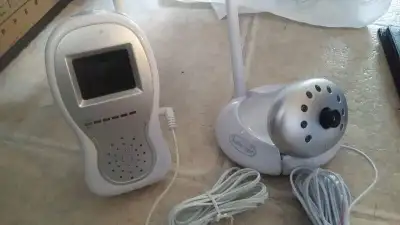 Summer Infant Day & Night Handheld Color Video Monitor, View more