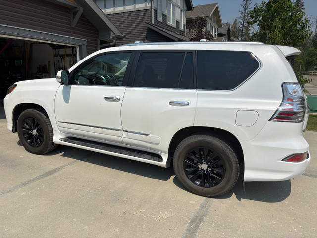 2015 Lexus GX460 Executive Package in Cars & Trucks in Edmonton - Image 4