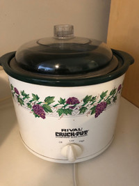 Vintage Rival crockpot stoneware slow cooker $35, 2.5 Qt