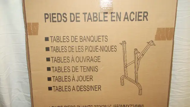 Pattes de table pliantes in Other Tables in Trois-Rivières - Image 2