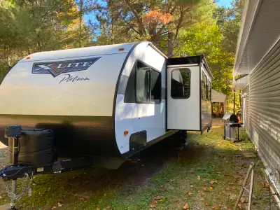 FOR SALE — 2024 Wildwood 263BHXL Travel Trailer Ready for camping season! Why pay $50,000+ for new w...