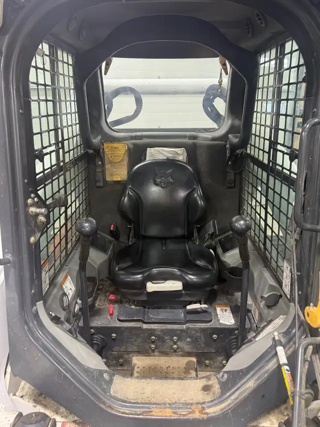 2012 Bobcat S 650 in Heavy Equipment in Fort St. John - Image 8