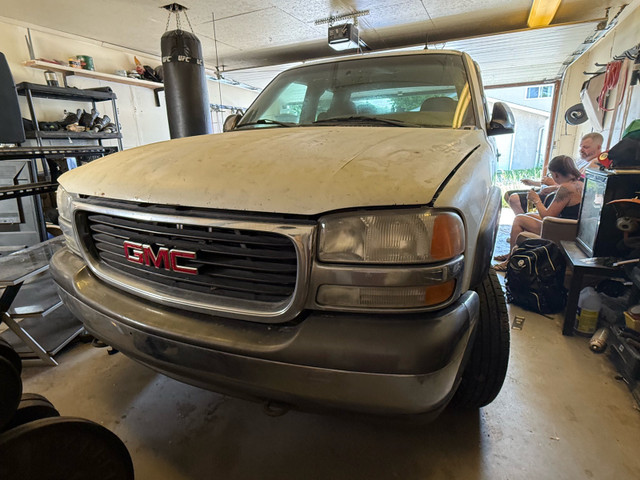 2001 GMC Sierra LMT 1500 in Cars & Trucks in Calgary