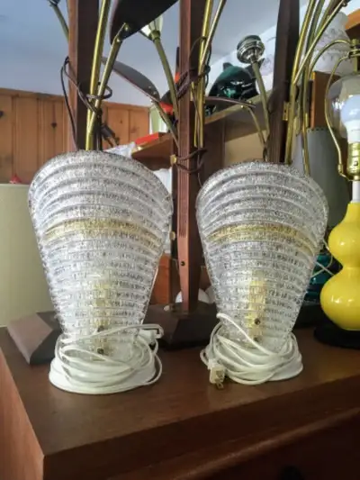 Pair of modernist Murano glass sea shell pattern lamps, View more