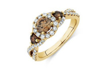 Gold ring with champagne diamonds