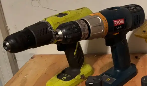 2 Ryobi Cordless Drills 18v in Power Tools in Mississauga / Peel Region - Image 2